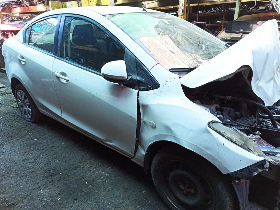  Mazda 2 2011    EN DESARME